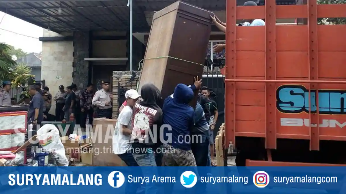 Ketegangan Warnai Eksekusi Rumah di Bumiayu Kota Malang