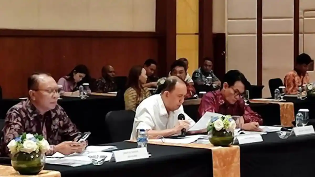 Royke Roring Paparkan Rancangan Perbup RDTR Danau Tondano Minahasa di Hadapan Dirjen Tata Ruang