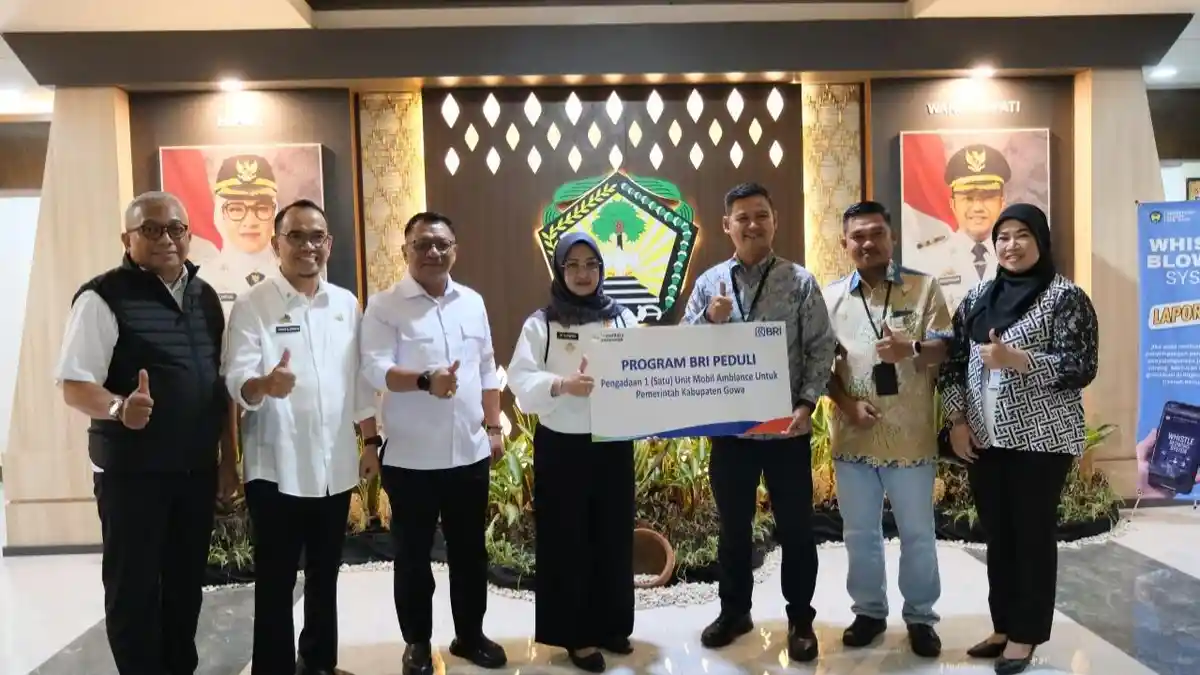 Ambulans Baru Perkuat Layanan Kegawatdaruratan di Gowa
