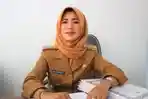 biodata-anis-siswantini-camat-yang-dikira-tukang-sapu-kelahiran-blitar-dan-menjabat-sejak-2019.jpg
