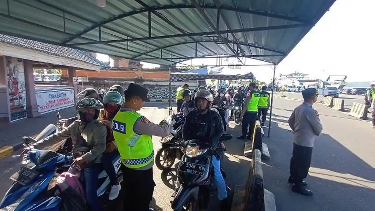 Wisawatan Domestik Masih Berdatangan, Plat B dan L Mendominasi Masuk Bali