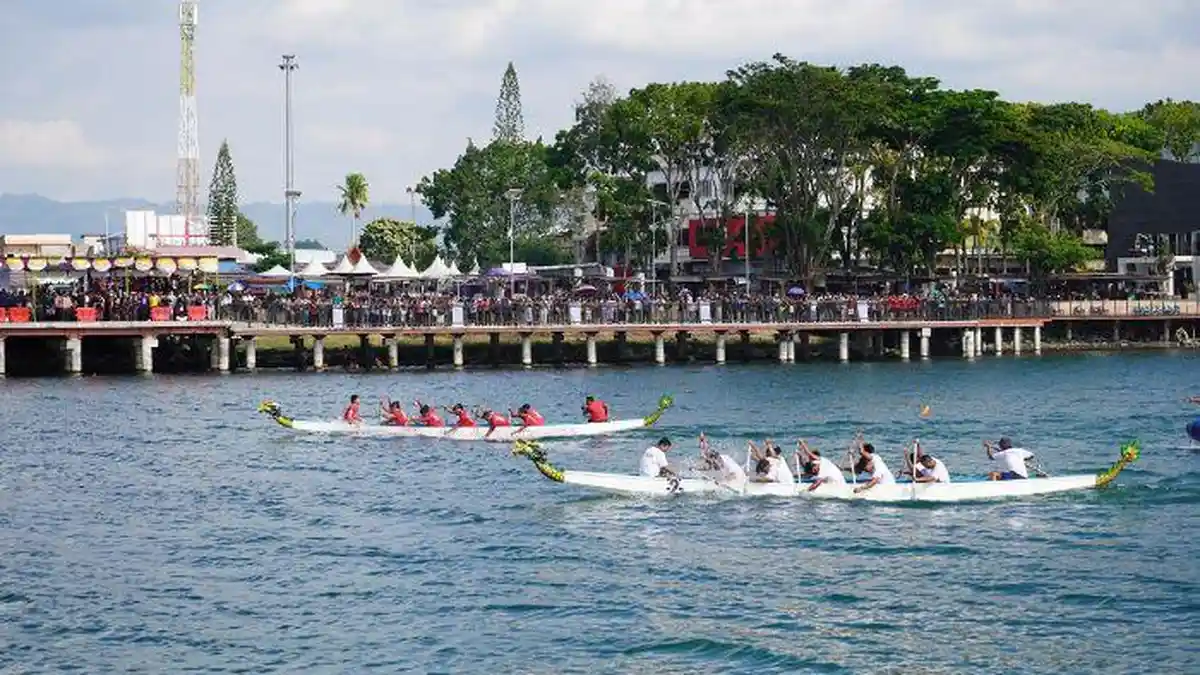 Riuh Penonton Padati Venue Balige, Lomba Solu Bolon Paling Menyita Perhatian
