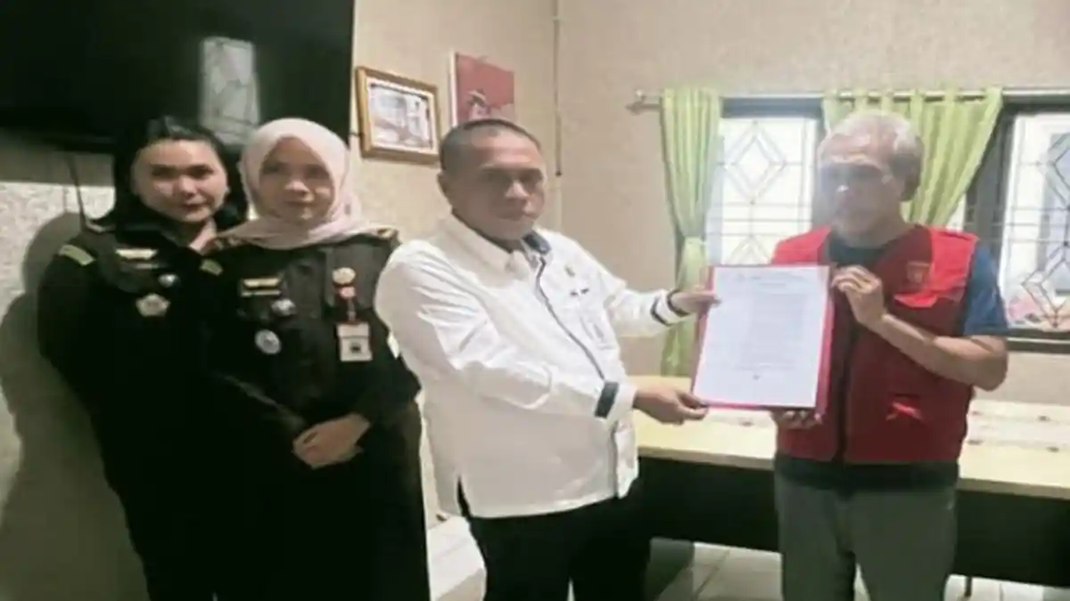 UMAR Dani Bebas dari Penjara dan Dikembalikan ke Keluarga, Kejari OKI Lakukan Restorative Justice