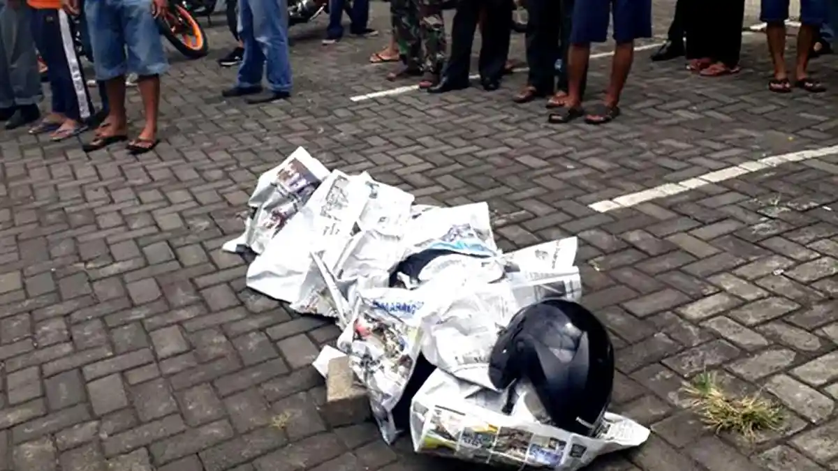 Pemotor Meninggal Terlindas Truk di Ungaran Barat
