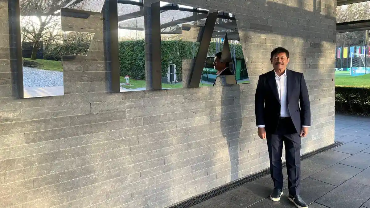 Akhirnya Indra Sjafri Lulus dari FIFA Technical Leadership Diploma