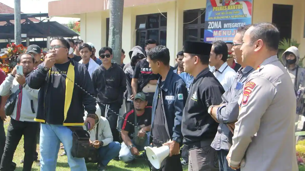 1 Warga Parangtritis Bantul Dikeroyok Oknum Suporter Bola, Terluka dan Mendapatkan Belasan Jahitan