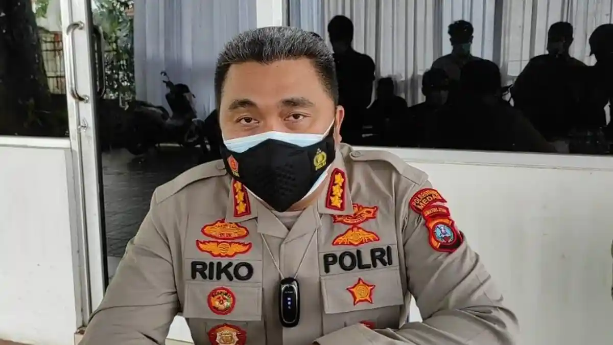 LAKALANTAS Maut Angkot vs KA, Kapolrestabes Medan Panggil Bos Angkot terkait Kasus SIM