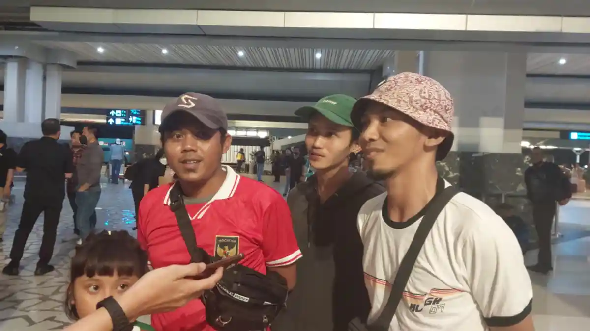 Saiful Rela Bolos Kerja Sambil Bawa Anak Demi Bertemu Timnas Indonesia ...