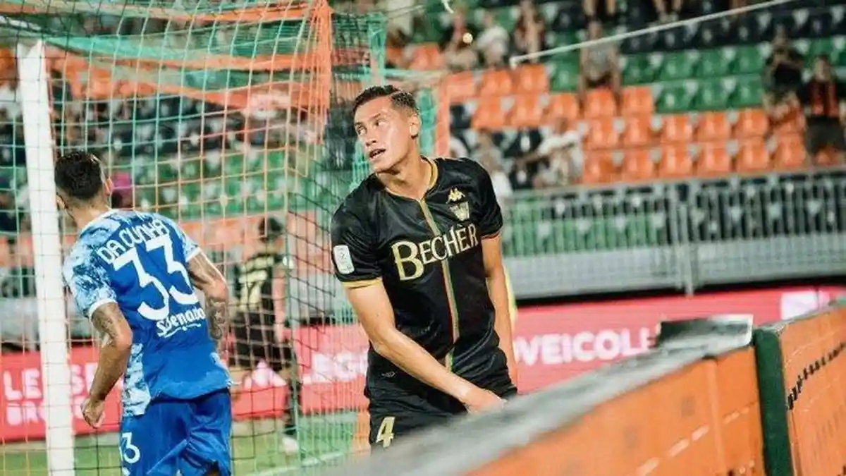 Jelang Timnas Indonesia vs Irak dan Filipina, Jay Idzes Siap Jadi Striker atau Kiper