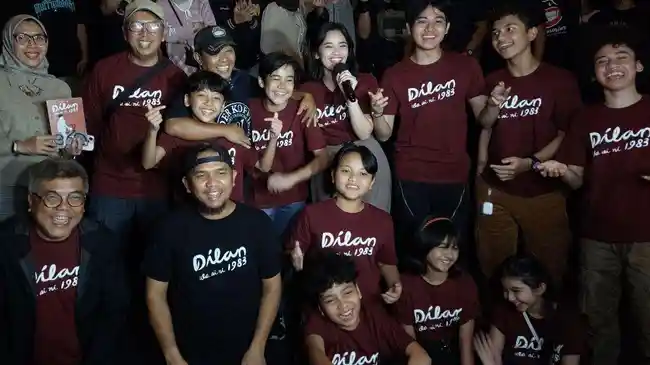 Fajar Bustomi Pastikan Ada Gombalan dari Dilan Kecil di Film 'Dilan 1983 Wo Ai Ni'