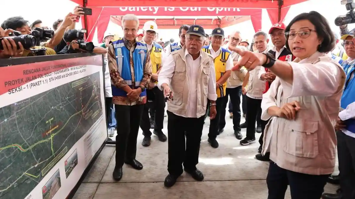 Bareng Sri Mulyani Tinjau Tol Solo - Yogyakarta, Ganjar: PSN Bisa Tingkatkan Pertumbuhan Ekonomi
