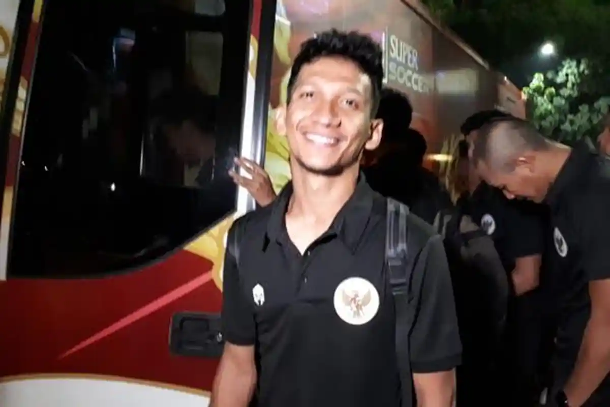 Tak Berani Keluar Karena Virus Corona, Gelandang Bhayangkara FC Ini Pilih Main PS Sama Dokter