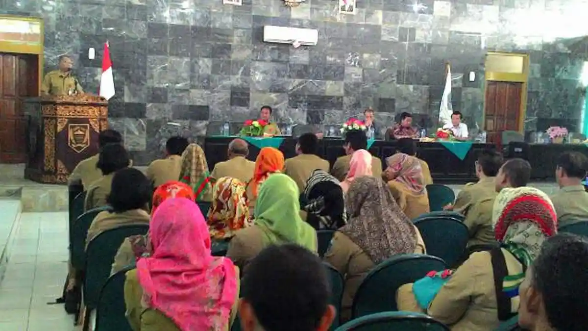 Sekda Lahat Sindir 'Anak Buahnya' yang tak Hadir dalam Sosialisasi