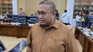 Wakil-Ketua-Komisi-VI-DPR-sekaligus-Ketua-Panja-revisi-UU-BUMN-Andre-Rosiade.jpg