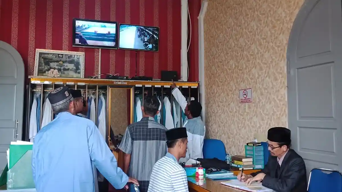 Pengurus Masjid Agung Meulaboh Klarifikasi Kabar Hilangnya Sepmor Warga di Parkiran