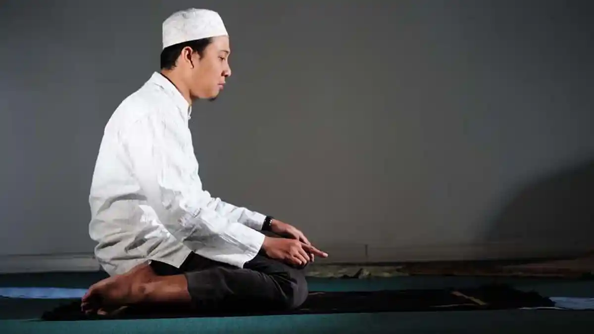 Lupa Rakaat saat Salat, Lakukan Sujud Sahwi, Begini Cara Melaksanakannya