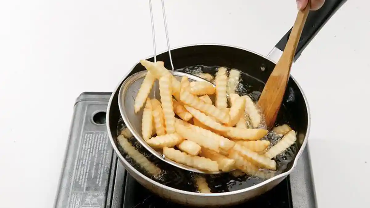 Cara Mudah Memasak Kentang ala McDonald's yang Renyah dan Gurih