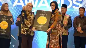 Sidoarjo-Raih-Penghargaan-Daerah-Koperasi-Go-Internasional-2025.jpg