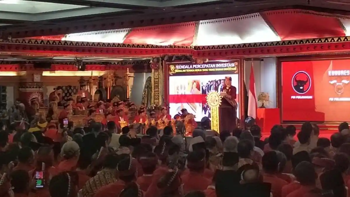 Prabowo Subianto Hadiri Kongres V PDIP, Jokowi Singgung Lagi soal Pilpres 2019 hingga Minta Maaf