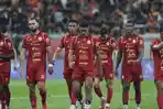 Potret-skuad-Persija-Jakarta-saat-bermain-di-kandang-Jakarta-International-Stadium.jpg
