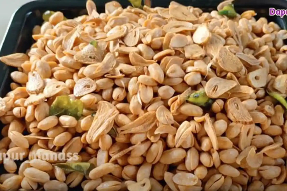 Resep Kacang Bawang Enak, Rendam dengan Air Panas dan Irisan Bawang Putih