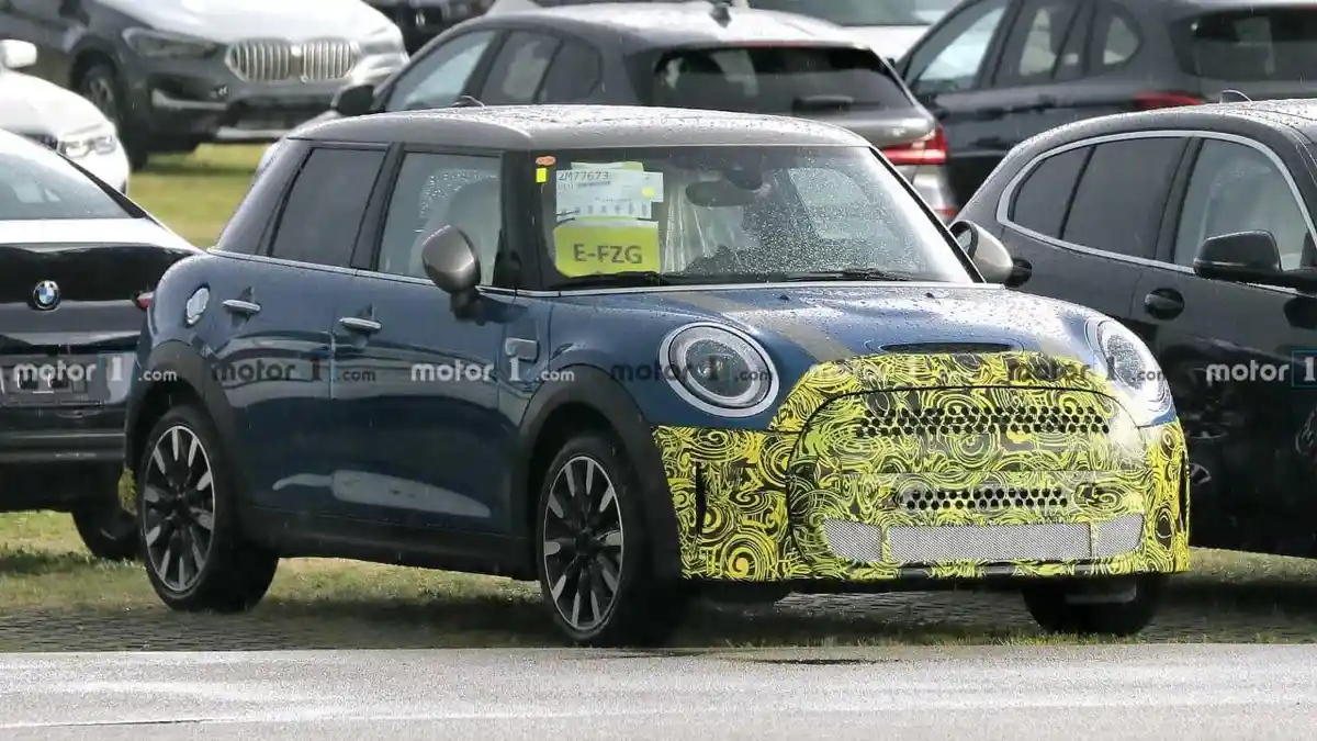 Mini Cooper S 5 Door Facelift Diprediksi Hadir dengan Teknologi PHEV