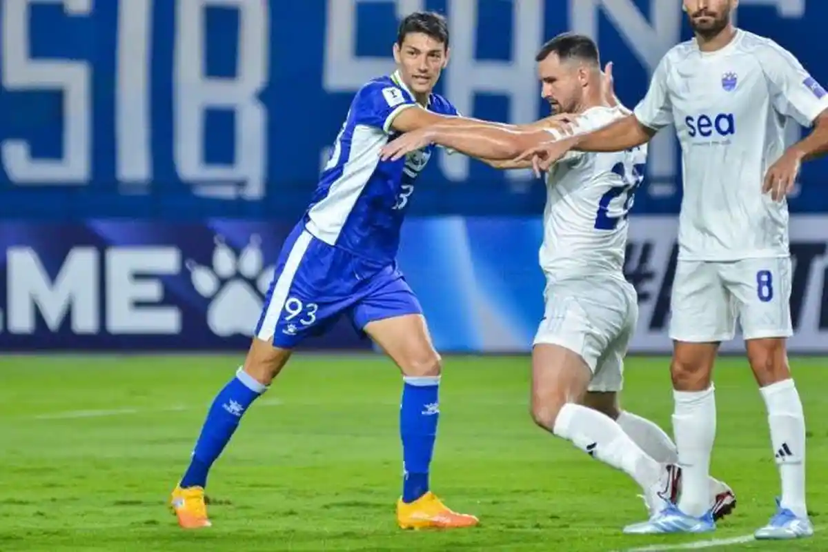 Bojan Hodak Puji Habis Federico Barba, Ini Kelebihan Bek Italia yang Bawa Como Promosi ke Serie A