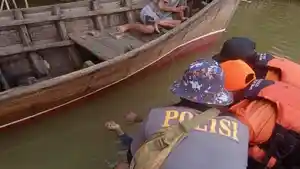 banjir-Atam-renggut-korban-jiwa.jpg