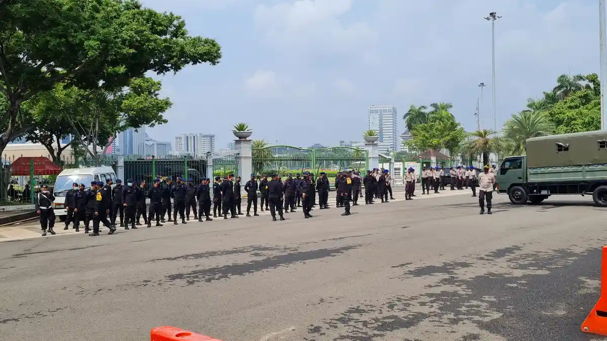 Jelang Demo Mahasiswa, Polisi Mulai Siaga di Sekitaran Monas