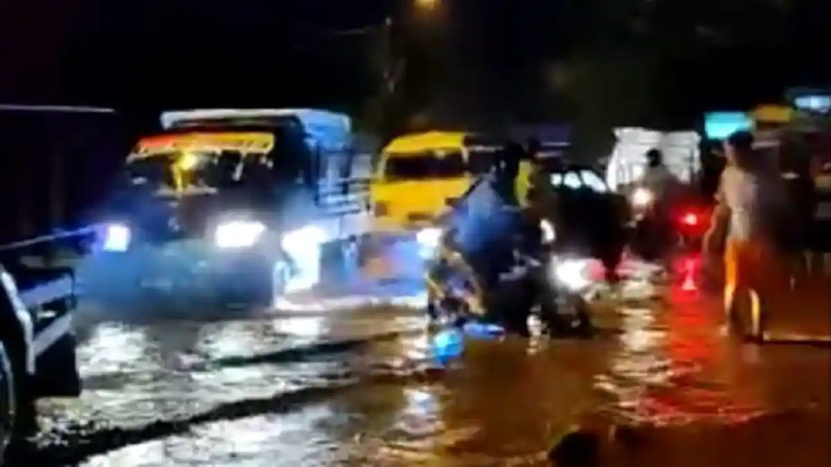 Hujan Siang Hingga Malam, Sejumlah Wilayah di Jember Kebanjiran