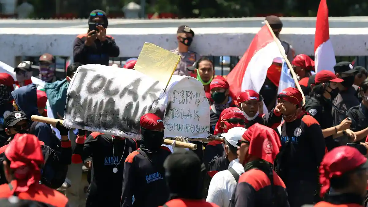 Fraksi PKS: Program JKP Dalam RUU Cipta Kerja Hanya Menguntungkan Pengusaha
