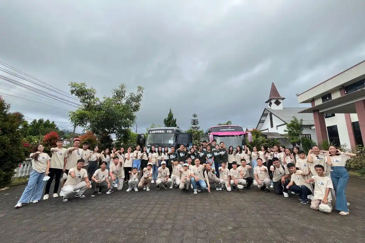 Remaja GMIM Syaloom Tumatangtang Tomohon Ikut Meriahkan Selebrasi Paskah di Stadion Klabat Manado