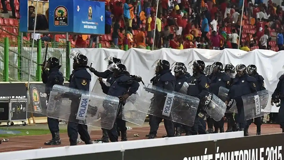 Issa Hayatou Kritik Media Terkait Kerusuhan di Semifinal Piala Afrika