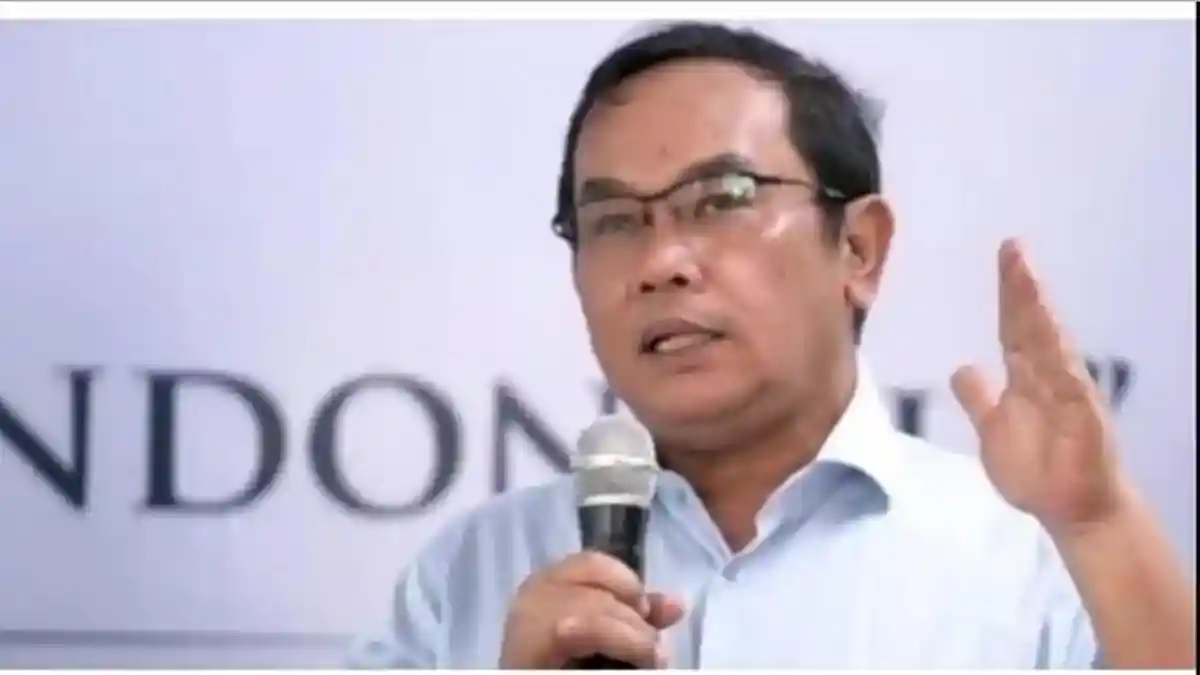 Saiful Mujani Ungkap Alasan Minta Prabowo Diturunkan, Singgung Ancaman Demokrasi
