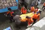 Jenazah Mr X Mengambang di Sungai Bengawan Madiun, Petugas Sempat Alami Kesulitan Saat Evakuasi
