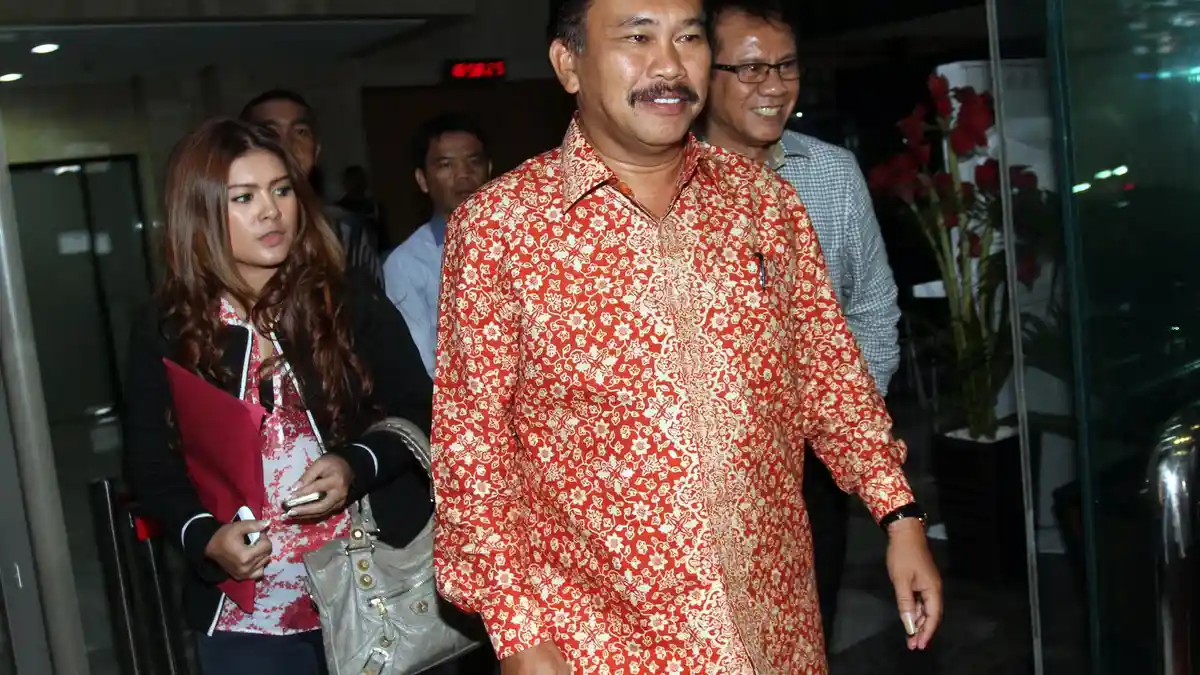 Bonaran Kepada Akil: Tolonglah Bang, Dibantu Tapteng!