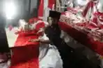 Menjahit Bendera Merah Putih
