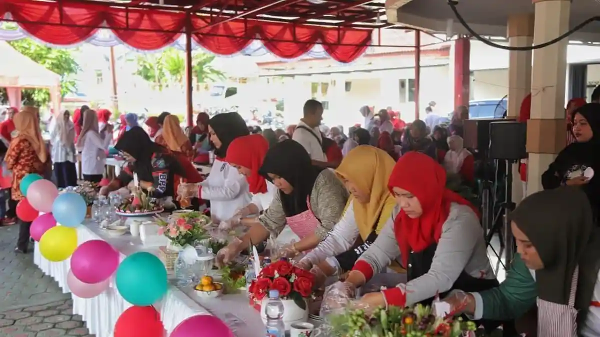 Pengurus DWP Kabupaten Bangka Latih Kreativitas Memasak