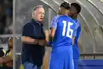 Dick-Advocaat-Timnas-Curacao.jpg