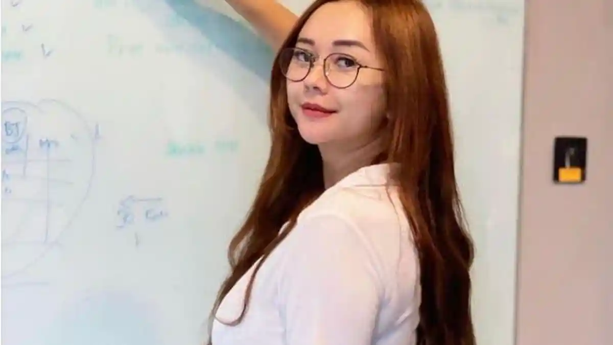 Aura Kasih Tolak Main Film Beradegan Vulgar: Gak dulu