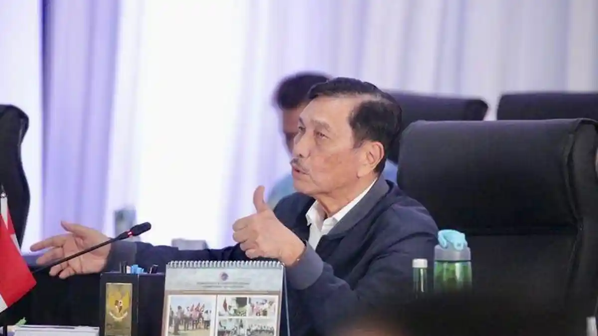 Jelang Libur Akhir Tahun, Menko Marves Luhut Minta Masyarakat Liburan di Dalam Negeri