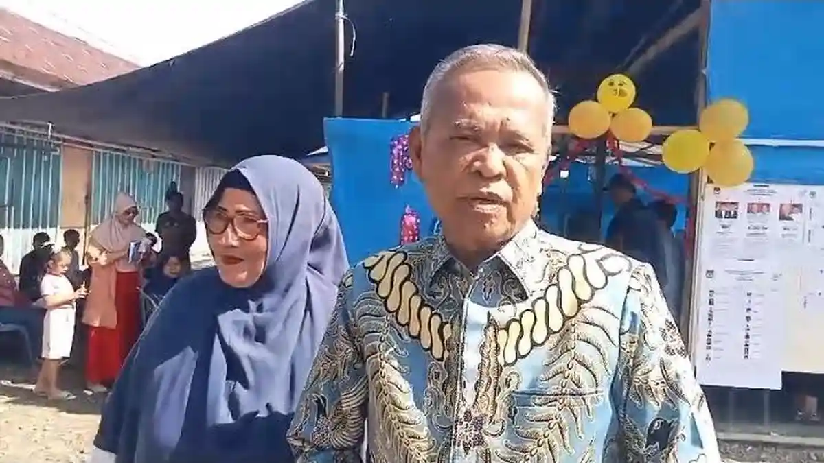Basmin Mattayang Bareng Istri Dikawal Mobil Patwal ke TPS