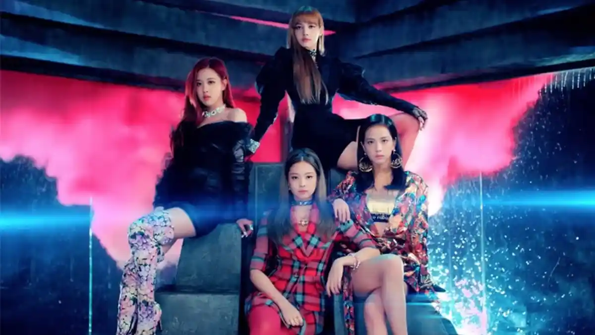 MV Ddu-du Ddu-du Trending Nomor 1, Sudah Lihat Lisa Bawa Lightstick BLACKPINK di Videonya Belum?
