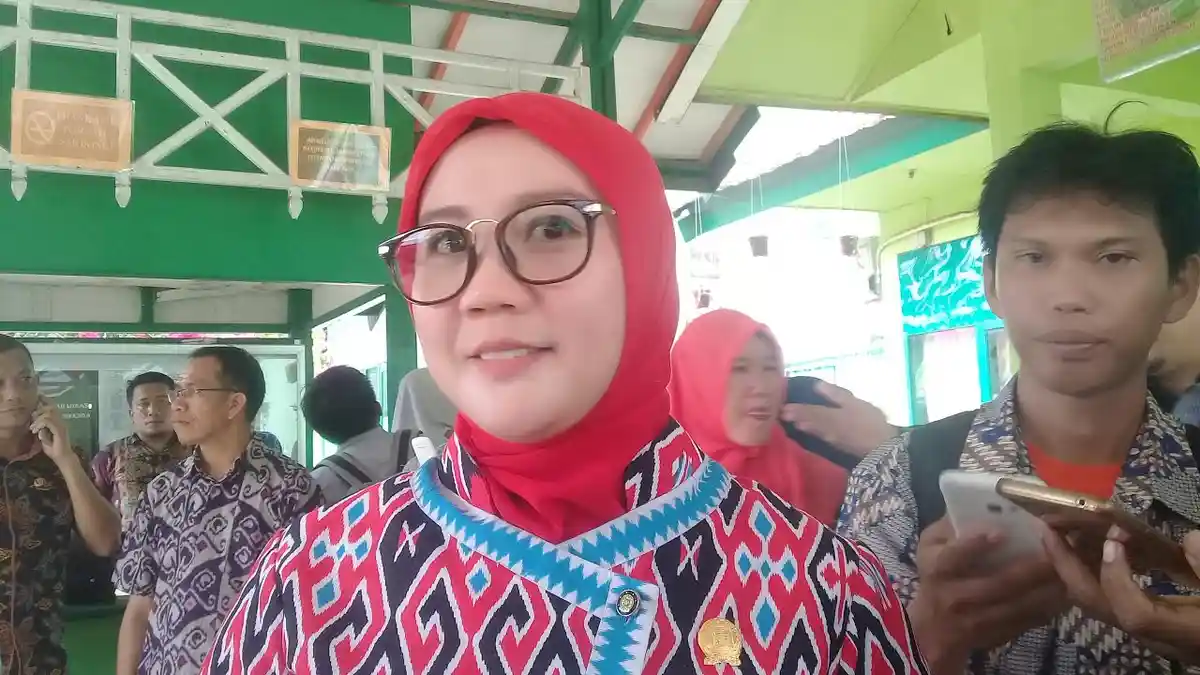 Anjungan 'Mata Dajjal' Pantai Manakarra Dibongkar, Ketua DPRD Mamuju: Cari Proyek