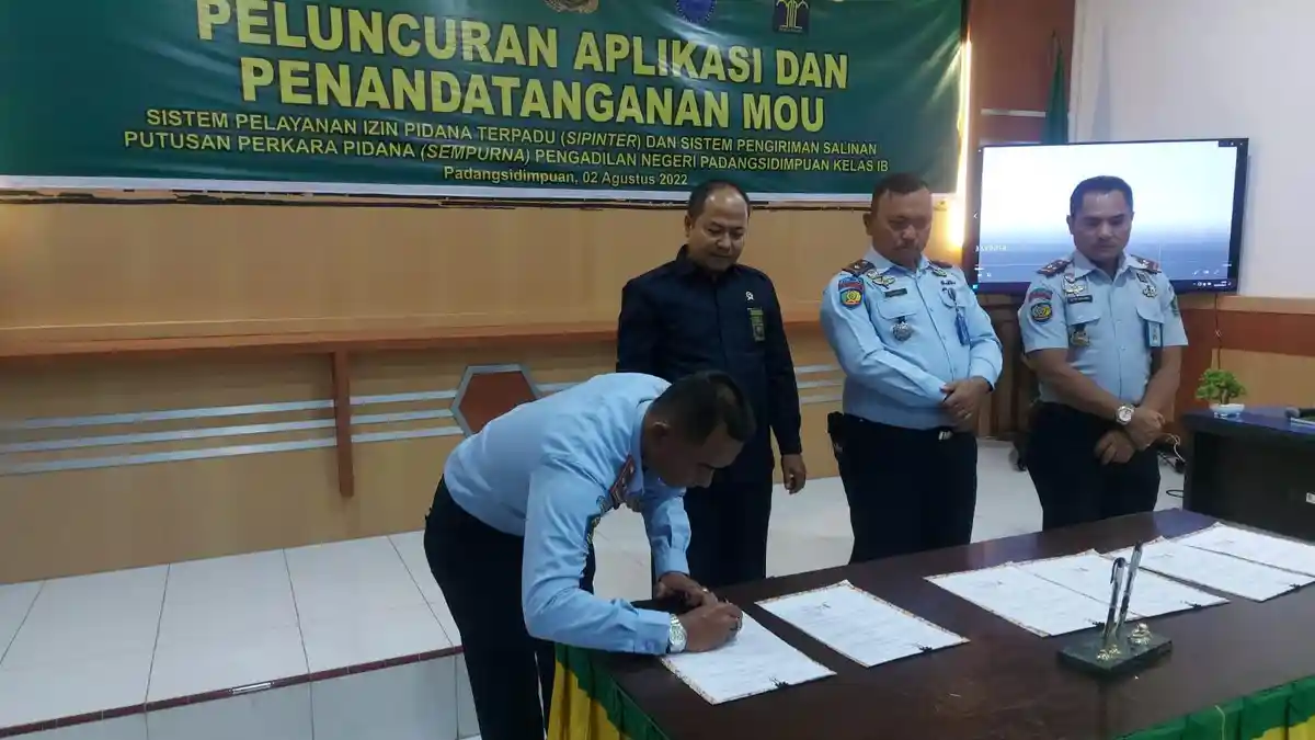Kalapas Padangsidimpuan MoU Aplikasi SIPINTER dan SEMPURNA Dengan PN Padangsidimpuan