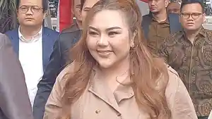 20250823-Lisa-Mariana-Akui-Kecipratan-Uang-Dugaan-Hasil-Korupsi-Ridwan-Kamil.jpg