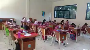 Ilustrasi-anak-sekolah.jpg