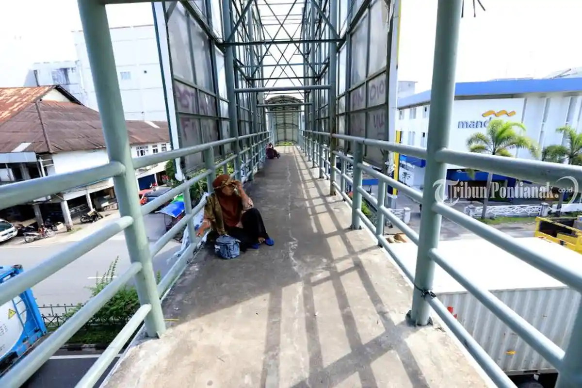 Pemkot Pontianak Bangun Jembatan Penyeberangan di Depan SMKN 5