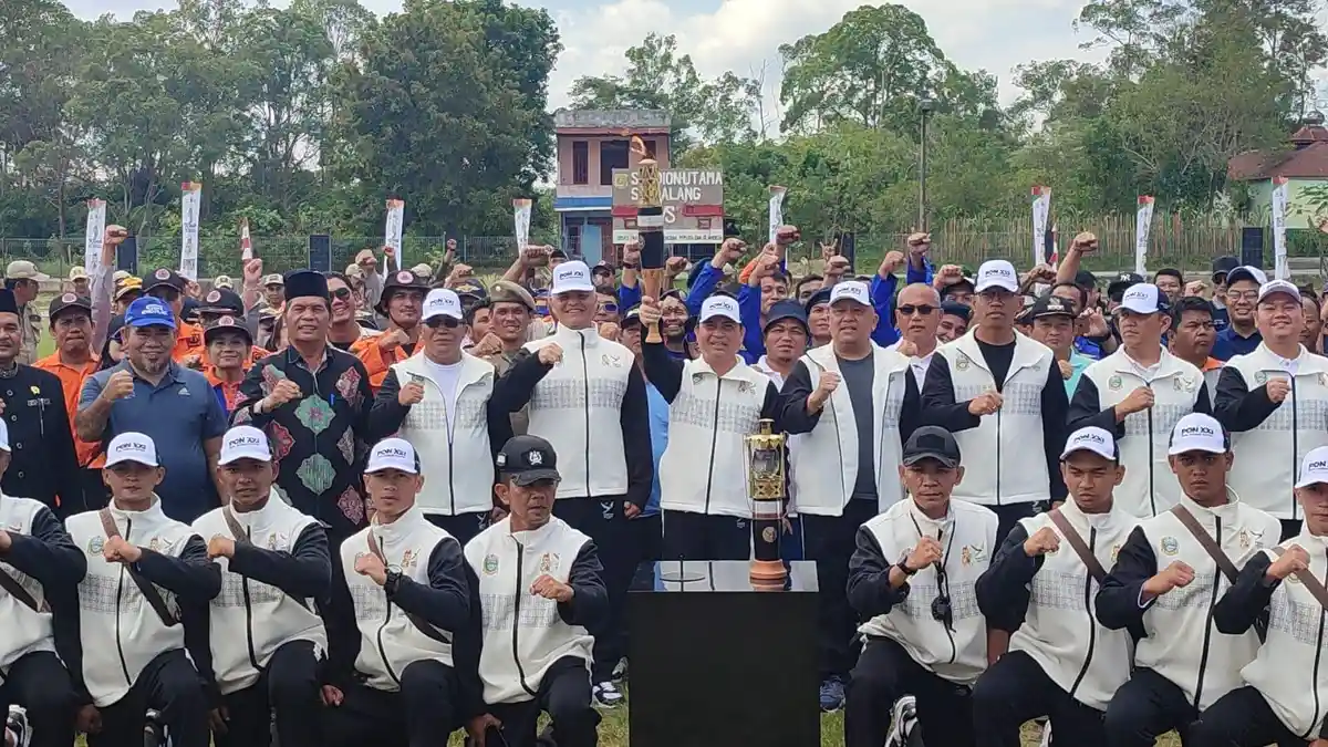 Tiba di Kabupaten Dairi, Api Obor PON ke XXI Langsung Menyala di Stadion Panji