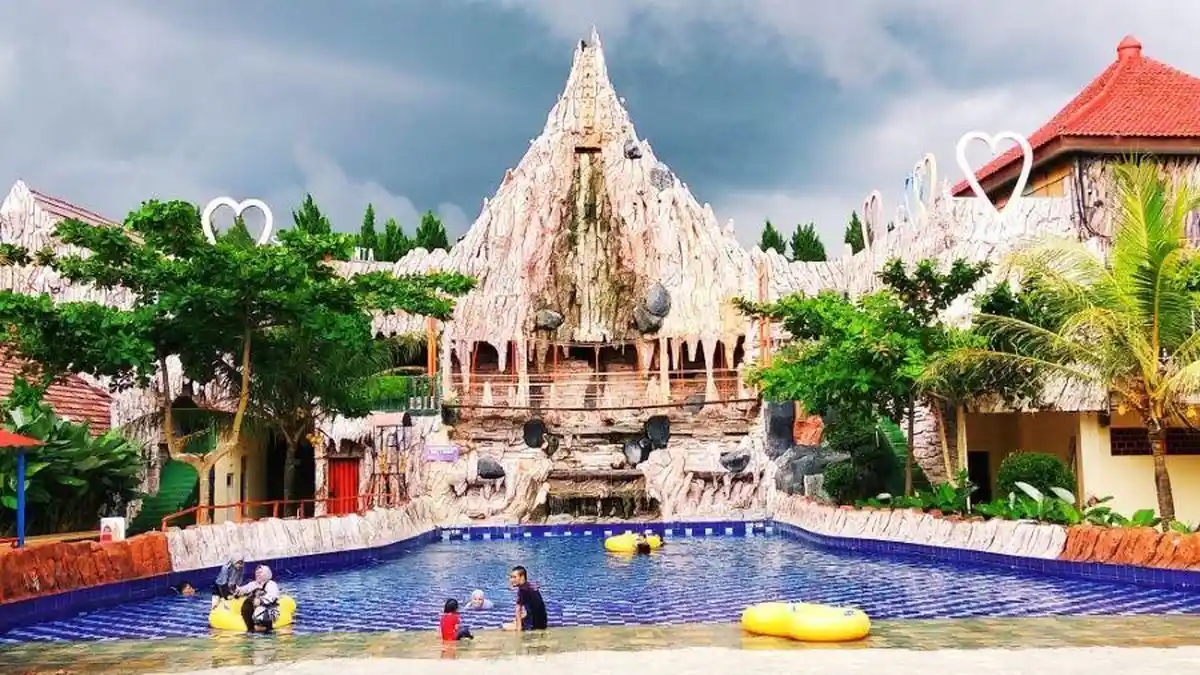Kolam Renang Terdekat di Bandar Lampung, Slanik Waterpark Disebut yang Terbesar - Kolam-Renang-Terdekat-di-Lampung-Slanik-Waterpark.jpg